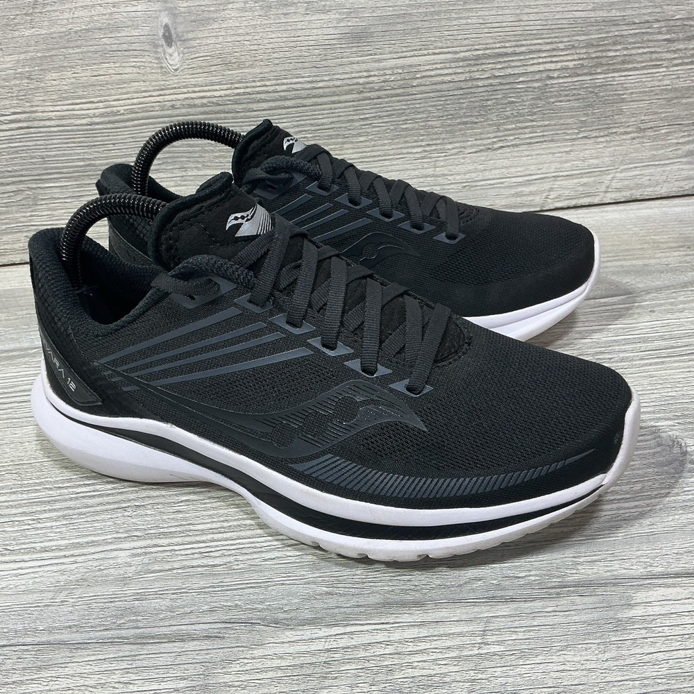 Saucony Kinvara 12 Women's Black Lightweight Sneakers S10619-12 Size 8.5
